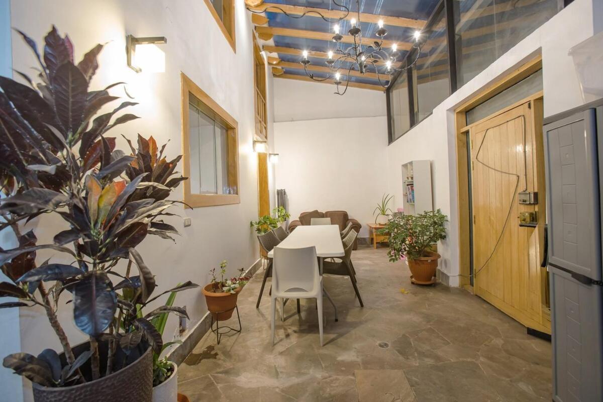 Casa Tranquila Con Jacuzzi Y Cama King Spacious House With A King-size Bed And Jacuzzi, In A Good Location *