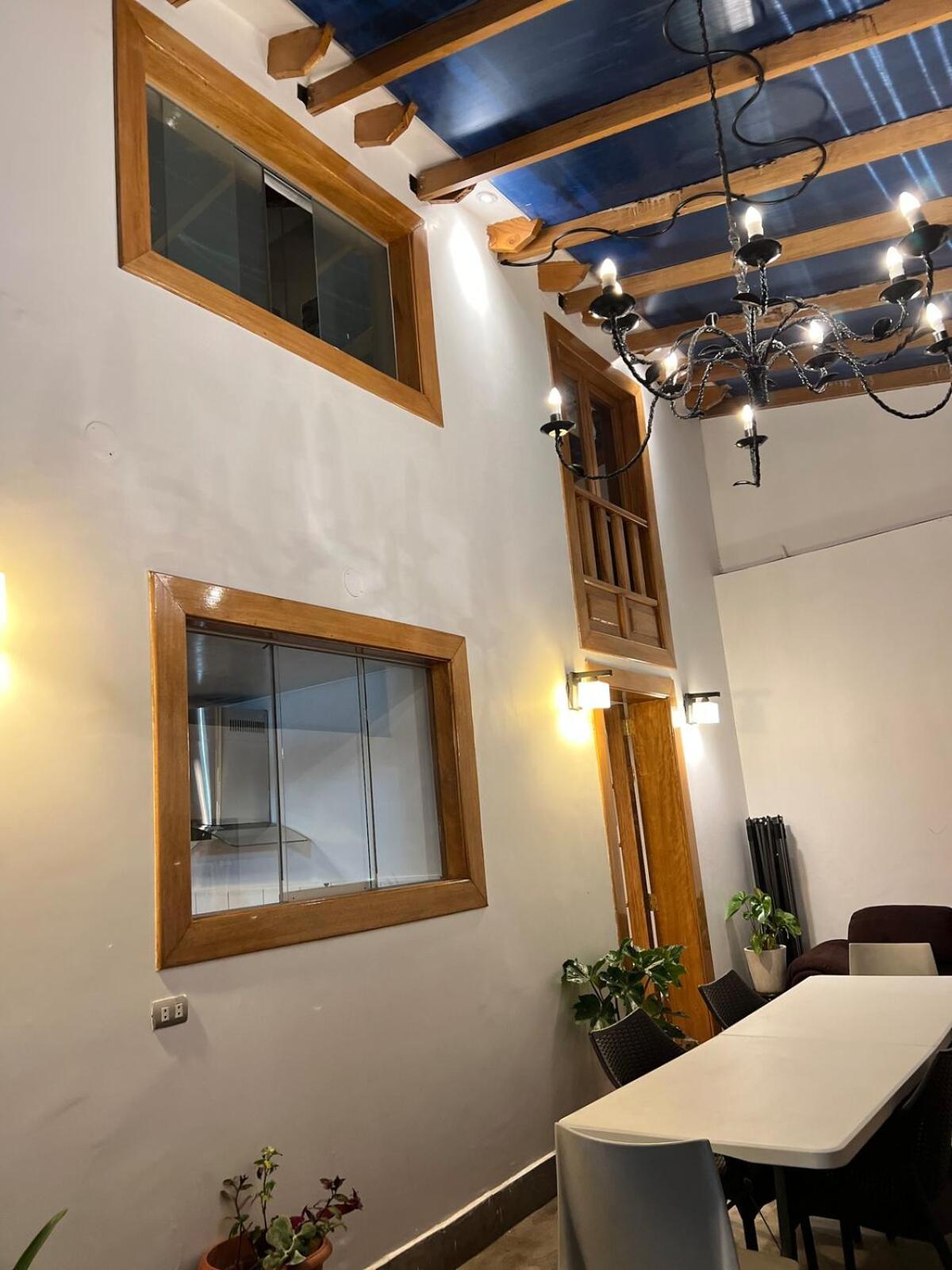 Casa Tranquila Con Jacuzzi Y Cama King Spacious House With A King-size Bed And Jacuzzi, In A Good Location Сasa de vacaciones *